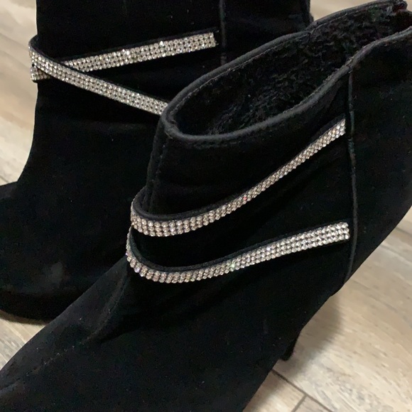 velvet sparkle boot heels - Picture 4 of 8